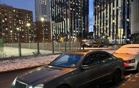 Mercedes-Benz E-Класс, 2006 год, 800 000 рублей, 3 фотография