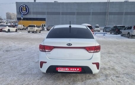 KIA Rio IV, 2018 год, 850 000 рублей, 2 фотография