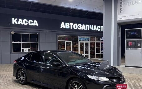 Toyota Camry, 2018 год, 2 580 000 рублей, 3 фотография