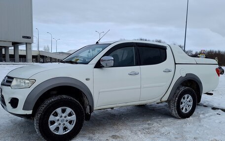 Mitsubishi L200 IV рестайлинг, 2014 год, 1 650 000 рублей, 2 фотография