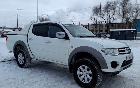 Mitsubishi L200 IV рестайлинг, 2014 год, 1 650 000 рублей, 3 фотография