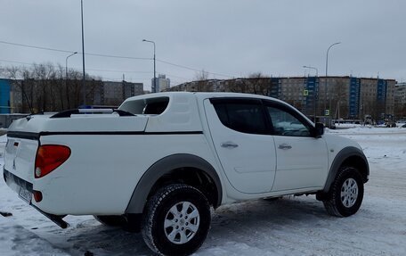 Mitsubishi L200 IV рестайлинг, 2014 год, 1 650 000 рублей, 6 фотография