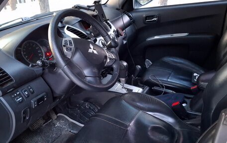 Mitsubishi L200 IV рестайлинг, 2014 год, 1 650 000 рублей, 8 фотография