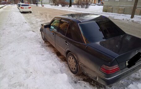Mercedes-Benz E-Класс, 1993 год, 270 000 рублей, 3 фотография