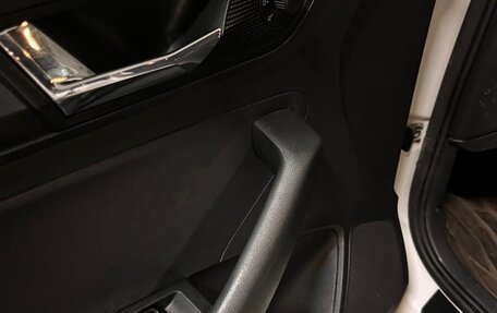 Skoda Rapid I, 2018 год, 965 000 рублей, 14 фотография