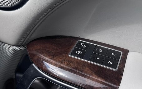 Land Rover Range Rover IV рестайлинг, 2014 год, 3 100 000 рублей, 10 фотография