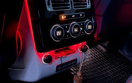 Land Rover Range Rover IV рестайлинг, 2014 год, 3 100 000 рублей, 15 фотография