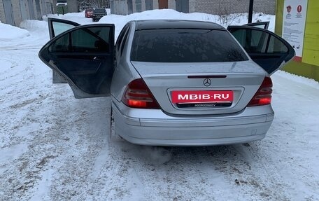 Mercedes-Benz C-Класс, 2001 год, 550 000 рублей, 3 фотография