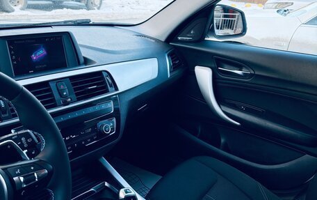 BMW 1 серия, 2018 год, 2 249 000 рублей, 29 фотография