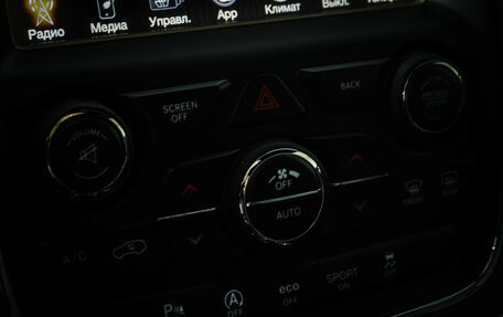 Jeep Grand Cherokee, 2016 год, 2 650 000 рублей, 18 фотография