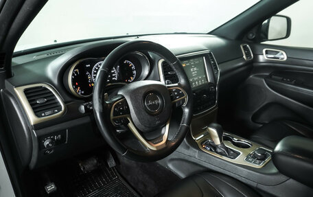 Jeep Grand Cherokee, 2016 год, 2 650 000 рублей, 15 фотография