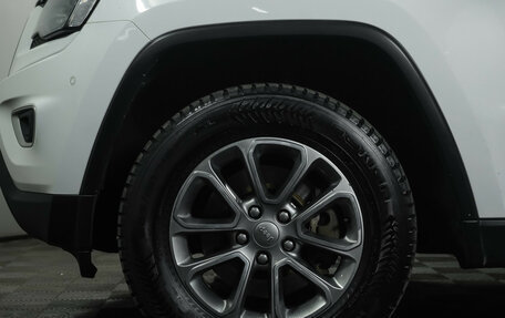 Jeep Grand Cherokee, 2016 год, 2 650 000 рублей, 26 фотография