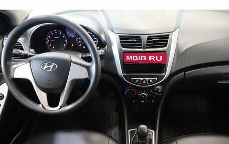 Hyundai Solaris II рестайлинг, 2013 год, 726 000 рублей, 9 фотография