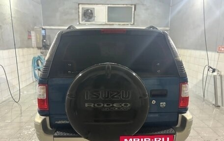 Isuzu Rodeo II, 2001 год, 800 000 рублей, 4 фотография