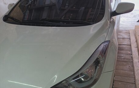 Hyundai Elantra V, 2014 год, 1 000 000 рублей, 3 фотография