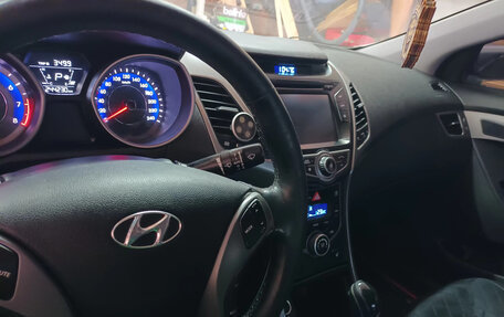 Hyundai Elantra V, 2014 год, 1 000 000 рублей, 6 фотография