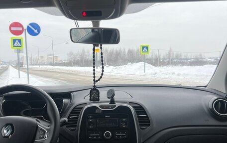 Renault Kaptur I рестайлинг, 2019 год, 1 350 000 рублей, 10 фотография