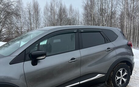 Renault Kaptur I рестайлинг, 2019 год, 1 350 000 рублей, 4 фотография