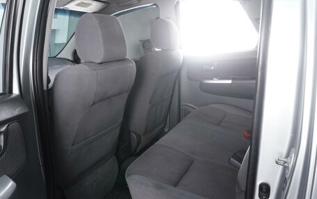 Toyota Hilux VII, 2013 год, 1 410 000 рублей, 11 фотография