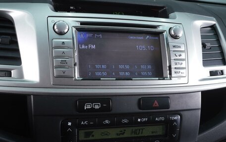 Toyota Hilux VII, 2013 год, 1 410 000 рублей, 13 фотография