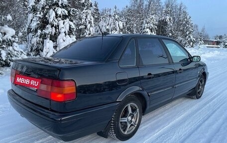 Volkswagen Passat B4, 1994 год, 350 000 рублей, 2 фотография