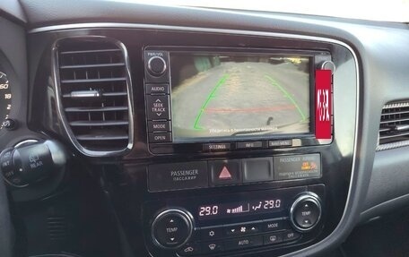 Mitsubishi Outlander III рестайлинг 3, 2013 год, 1 550 000 рублей, 15 фотография