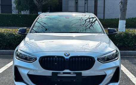 BMW 1 серия, 2020 год, 1 980 000 рублей, 2 фотография