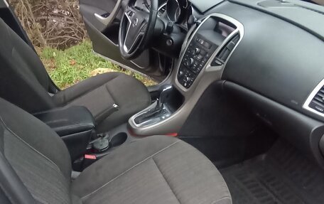 Opel Astra J, 2011 год, 590 000 рублей, 10 фотография