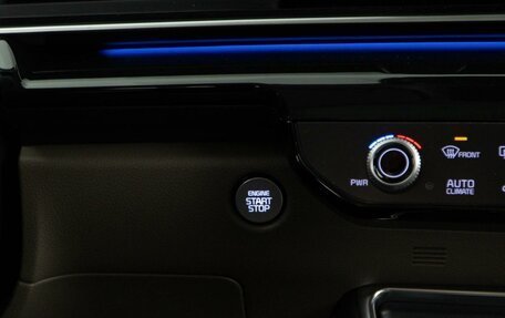 KIA Carnival, 2025 год, 7 083 055 рублей, 21 фотография