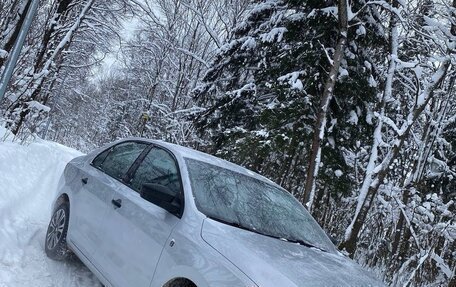 Skoda Rapid I, 2015 год, 1 150 000 рублей, 4 фотография