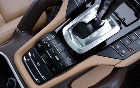 Porsche Cayenne III, 2016 год, 6 050 000 рублей, 17 фотография