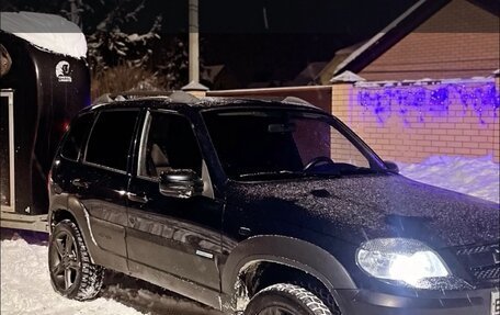 Chevrolet Niva I рестайлинг, 2011 год, 520 000 рублей, 3 фотография