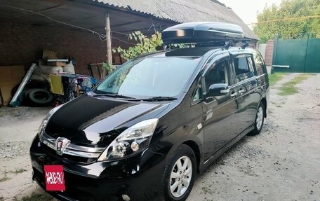 Toyota ISis I, 2013 год, 1 650 000 рублей, 1 фотография