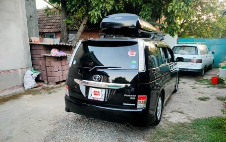 Toyota ISis I, 2013 год, 1 650 000 рублей, 2 фотография