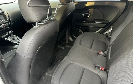 KIA Soul II рестайлинг, 2017 год, 1 437 000 рублей, 20 фотография