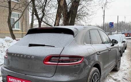 Porsche Macan I рестайлинг, 2014 год, 2 730 000 рублей, 2 фотография