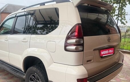 Toyota Land Cruiser Prado 120 рестайлинг, 2008 год, 2 700 000 рублей, 2 фотография