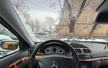 Mercedes-Benz E-Класс, 2002 год, 1 100 000 рублей, 3 фотография