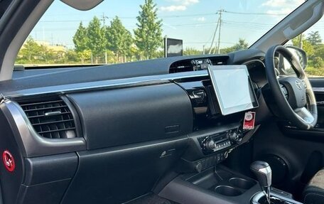 Toyota Hilux VIII, 2022 год, 3 950 002 рублей, 7 фотография