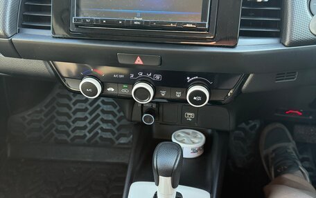 Honda Fit, 2022 год, 1 250 000 рублей, 14 фотография