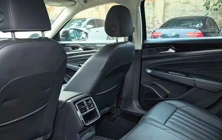 Volkswagen Passat B8 рестайлинг, 2022 год, 1 950 000 рублей, 9 фотография