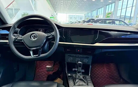 Volkswagen Passat B8 рестайлинг, 2021 год, 1 980 000 рублей, 10 фотография