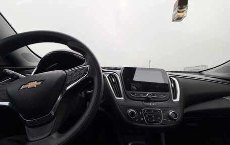 Chevrolet Malibu IX, 2020 год, 1 800 000 рублей, 7 фотография