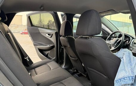 Chevrolet Malibu IX, 2020 год, 1 800 000 рублей, 28 фотография