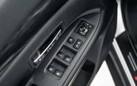 Mitsubishi Outlander III рестайлинг 3, 2015 год, 1 750 000 рублей, 16 фотография