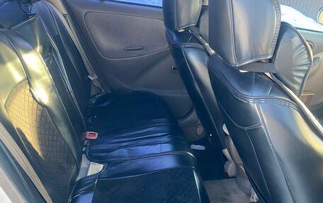 Toyota Platz, 2003 год, 350 000 рублей, 8 фотография