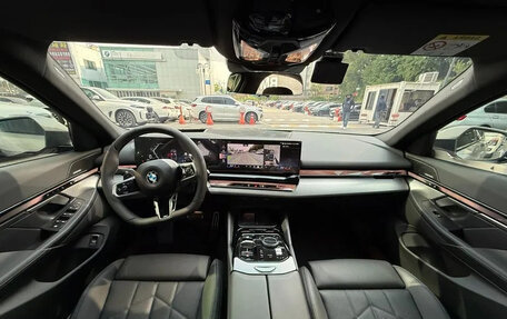 BMW 5 серия, 2025 год, 6 999 123 рублей, 7 фотография