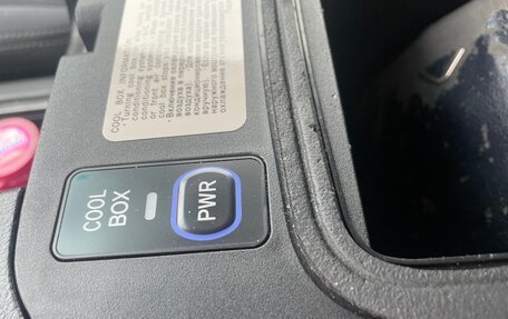 Toyota Land Cruiser Prado 150 рестайлинг 2, 2016 год, 3 200 000 рублей, 8 фотография