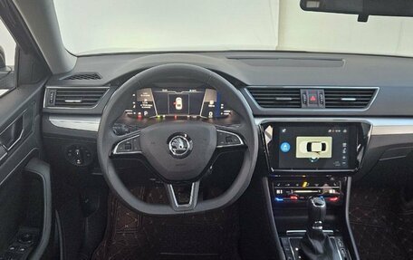 Skoda Superb III рестайлинг, 2025 год, 3 678 000 рублей, 8 фотография