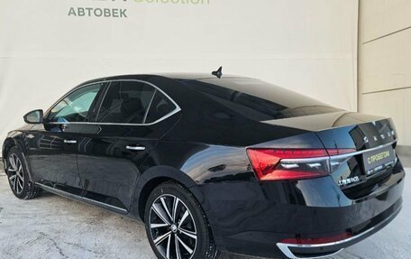 Skoda Superb III рестайлинг, 2025 год, 3 678 000 рублей, 6 фотография